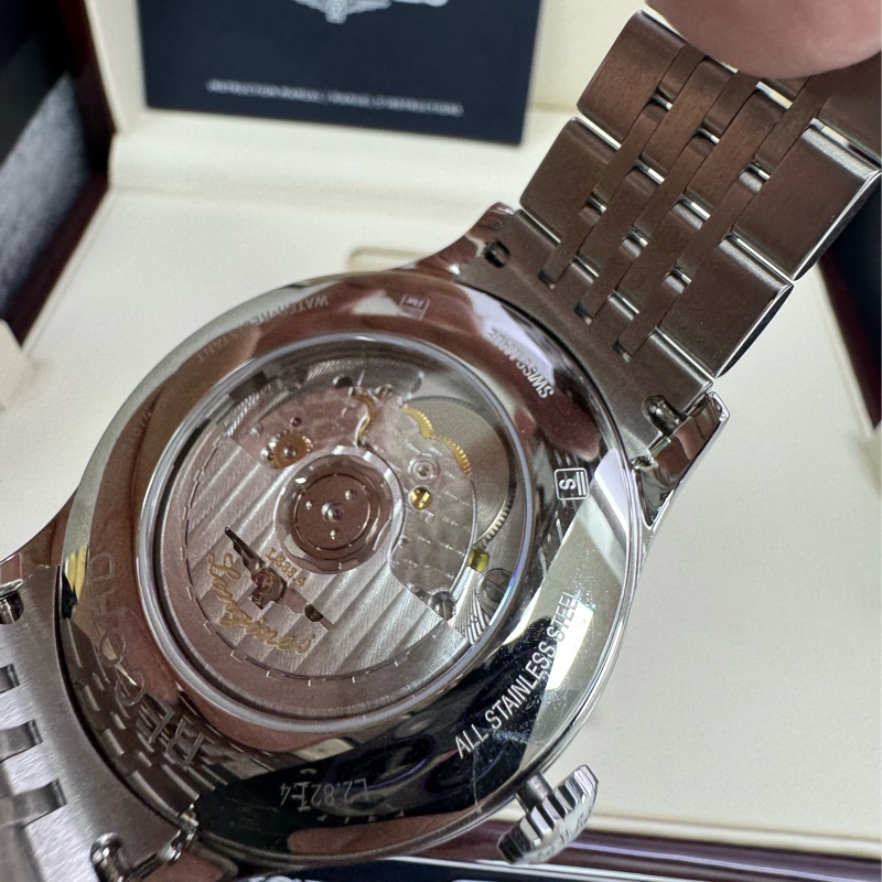 彭于晏著用款 浪琴錶 開創者 record 瑞士機械錶-6