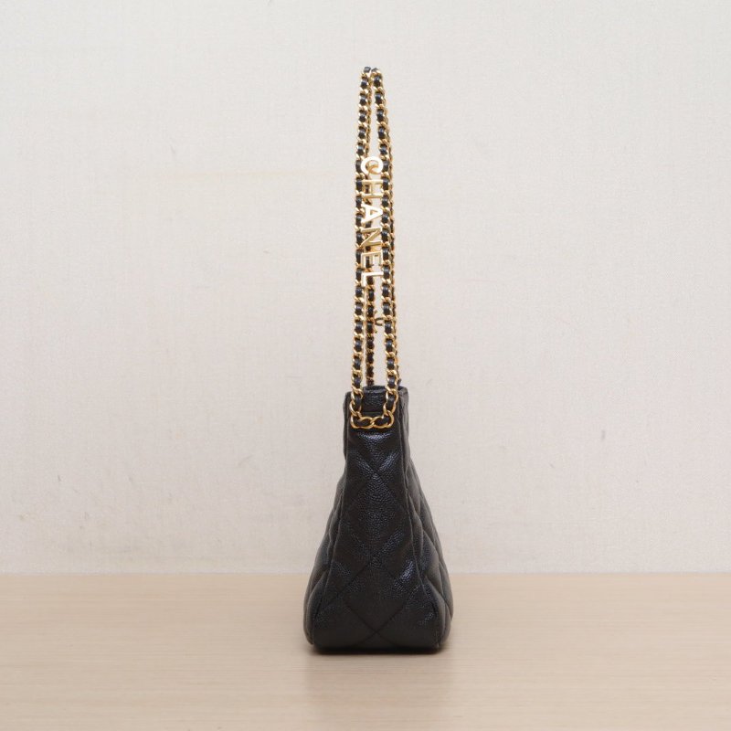 CHANEL 22春夏菱格紋金扣字母logo皮穿鏈HOBO流浪包小號黑色荔枝牛皮晶片開金扣肩背包-4