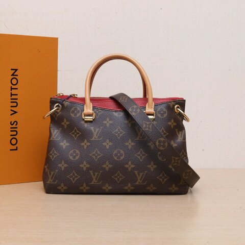 LOUIS VUITTON Pallas傳奇BB26老花PVC金扣2017肩背包