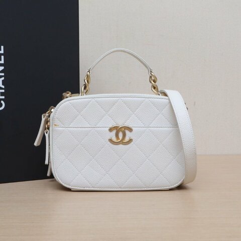 CHANEL 香奈兒季節款雙C菱格紋手柄相機包白色牛皮27開金扣肩背包