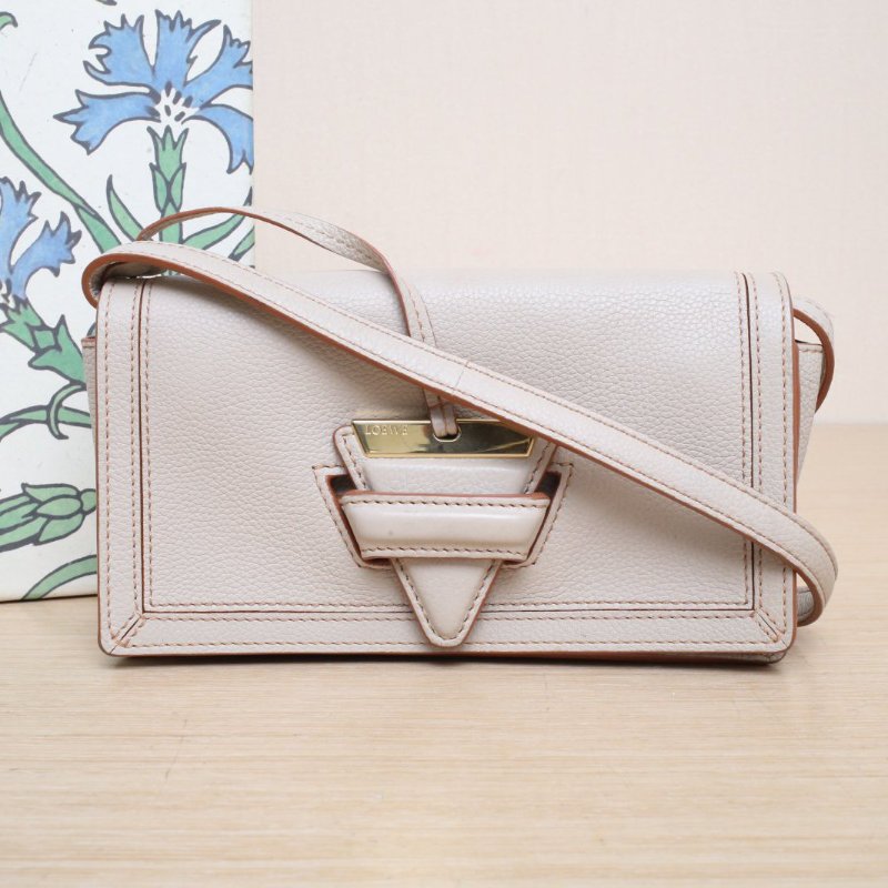 LOEWE Barcelona巴賽隆納小號灰色牛皮金扣肩背包-0