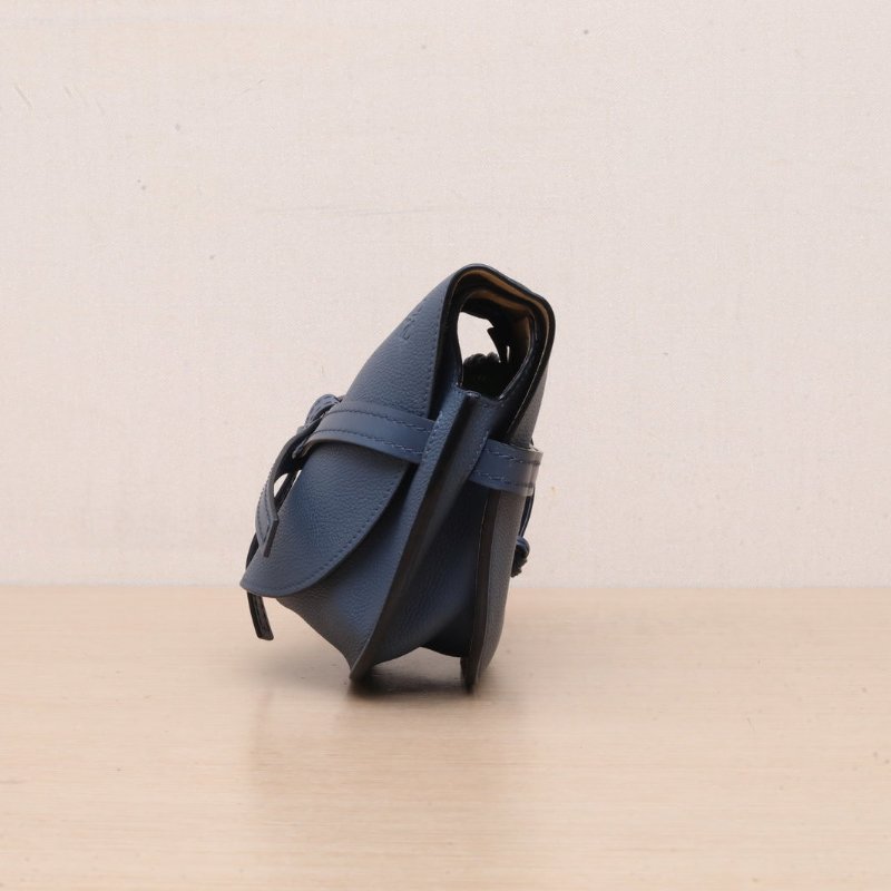 LOEWE Gate馬鞍斜跨包大號藍色牛皮gate中號肩背包-4