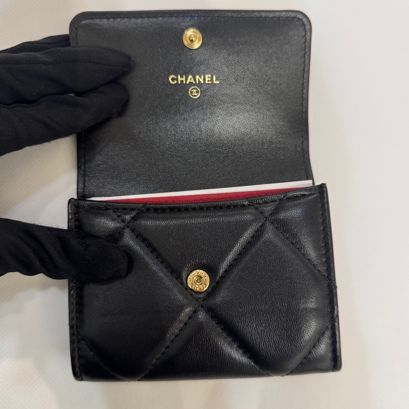 Chanel19系列黑金雙層卡包-7