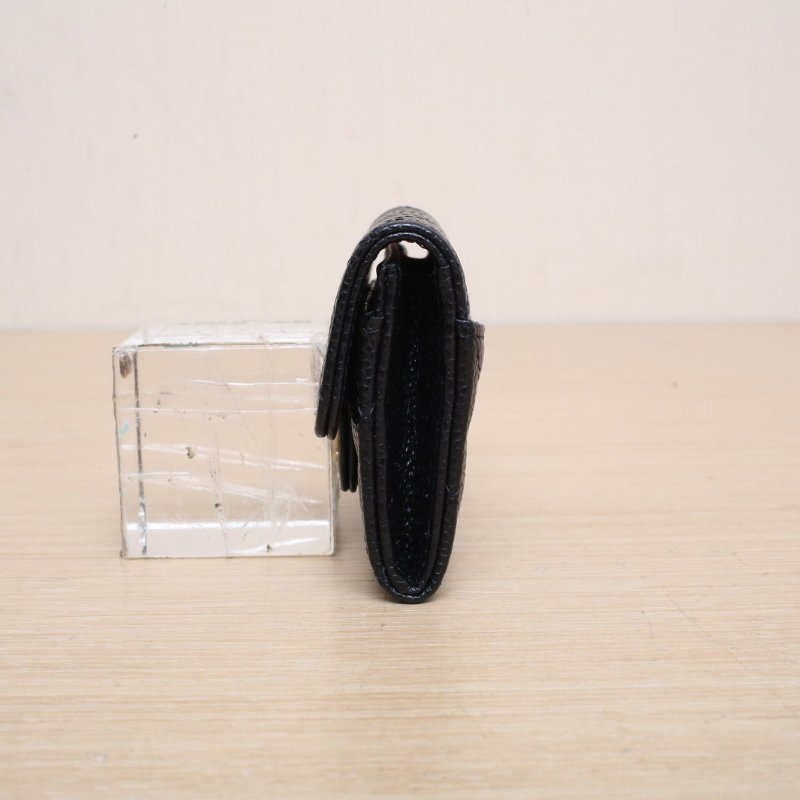 CHANEL CF短款口蓋錢包無後拉鏈11.5黑色荔枝牛皮鐳射標金扣肩背包-3