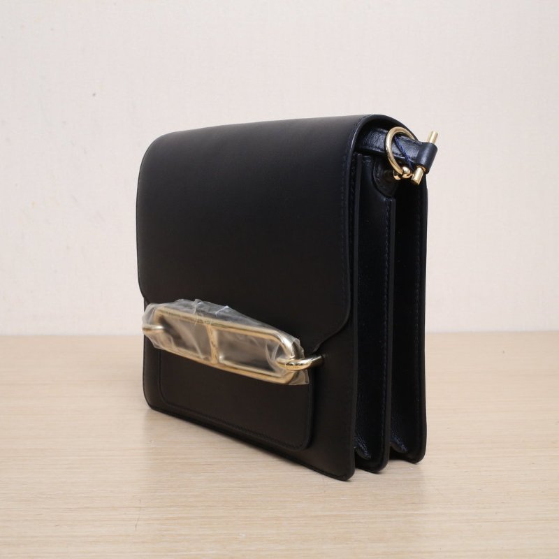 HERMES Roulis豬鼻子2389黑色EVERGRAIN皮Y刻金扣肩背包-4