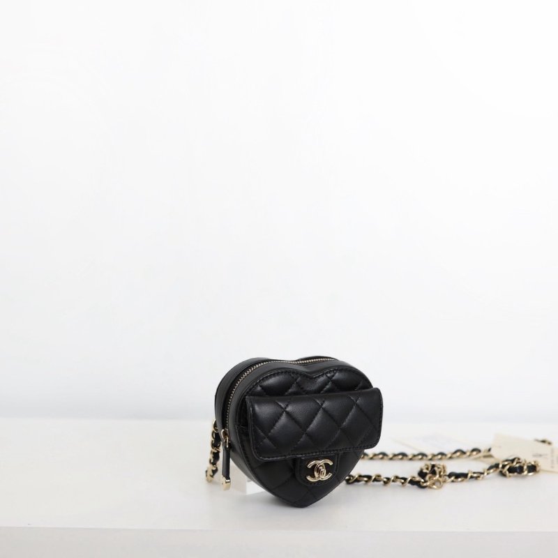 二手Chanel 愛心腰包-2