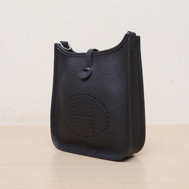 HERMES EvelyneMini1689黑色TC皮W刻銀扣肩背包-2