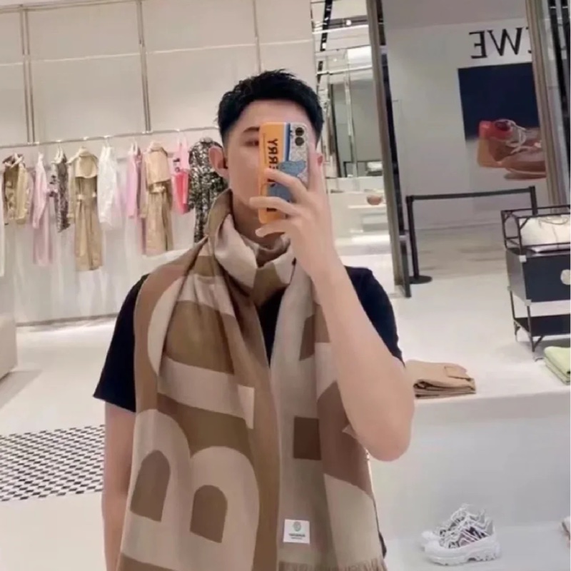 Burberry 字母雙色羊毛圍巾 咖米-6