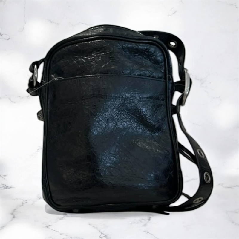 BALENCIAGA 羊皮 LECAGOLE 銀釦拉鍊斜背包-2