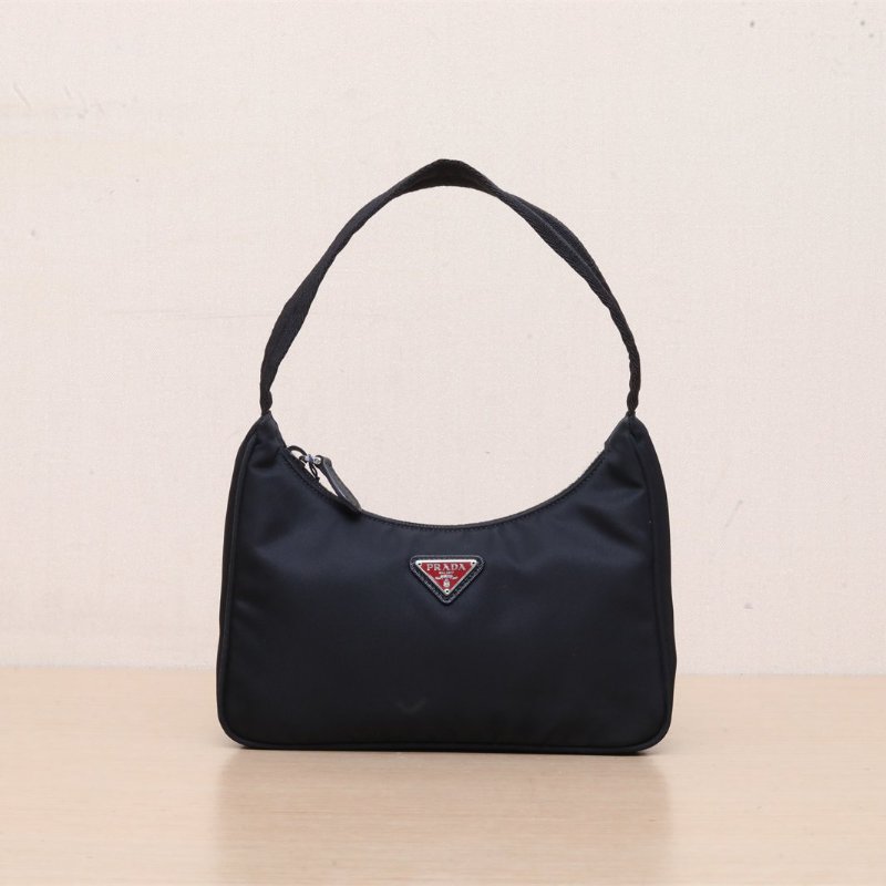 PRADA Hobo腋下包黑色尼龍銀扣肩背包-1