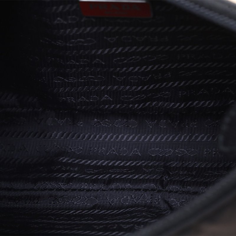 PRADA Hobo腋下包黑色尼龍銀扣肩背包-2