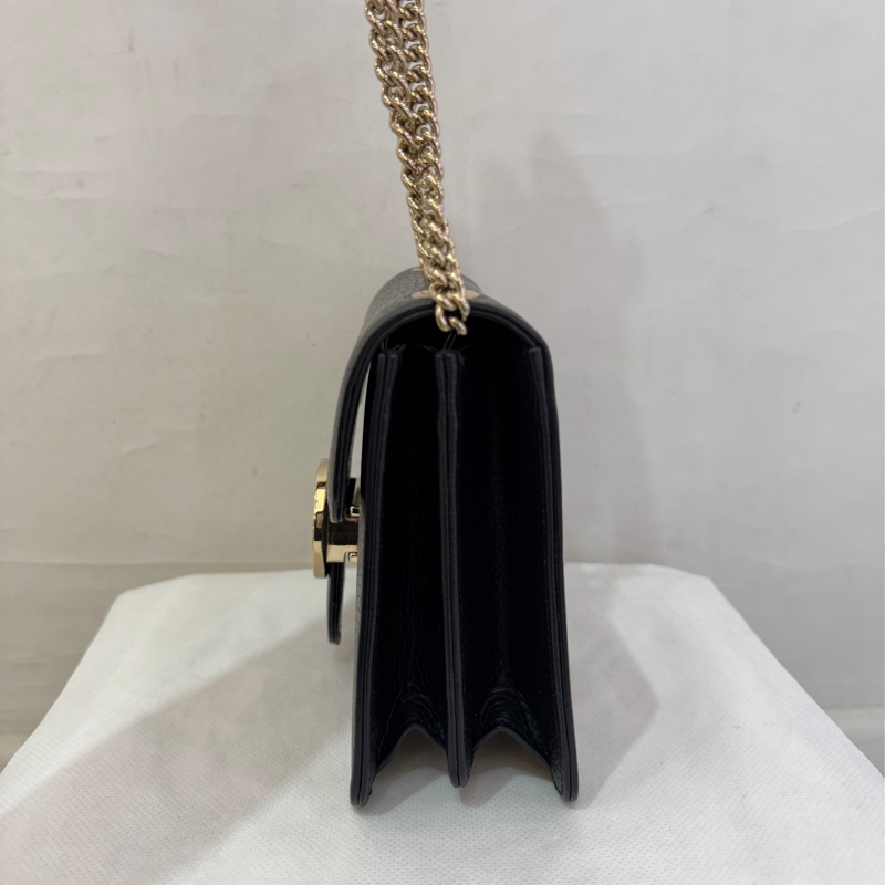 Gucci黑牛皮 Interlocking G掀蓋包-1