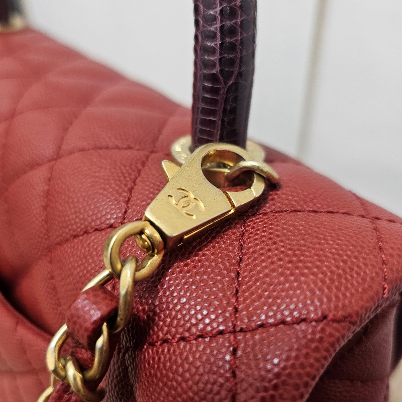 [ 出清❣️] Chanel 紅荔枝皮蜥蜴皮提把霧金釦CocoHandle 29手提肩斜背包-9