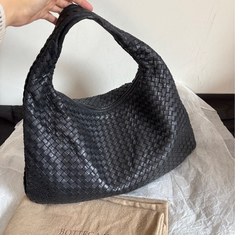 🖤bv葆蝶家 黑色中號和尚包手提包 單肩包