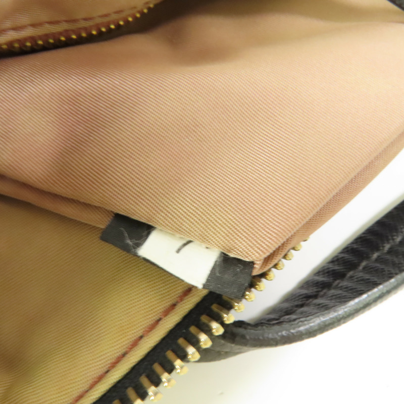 PRADA 尼龍Shoulder Bag金扣肩背袋-9