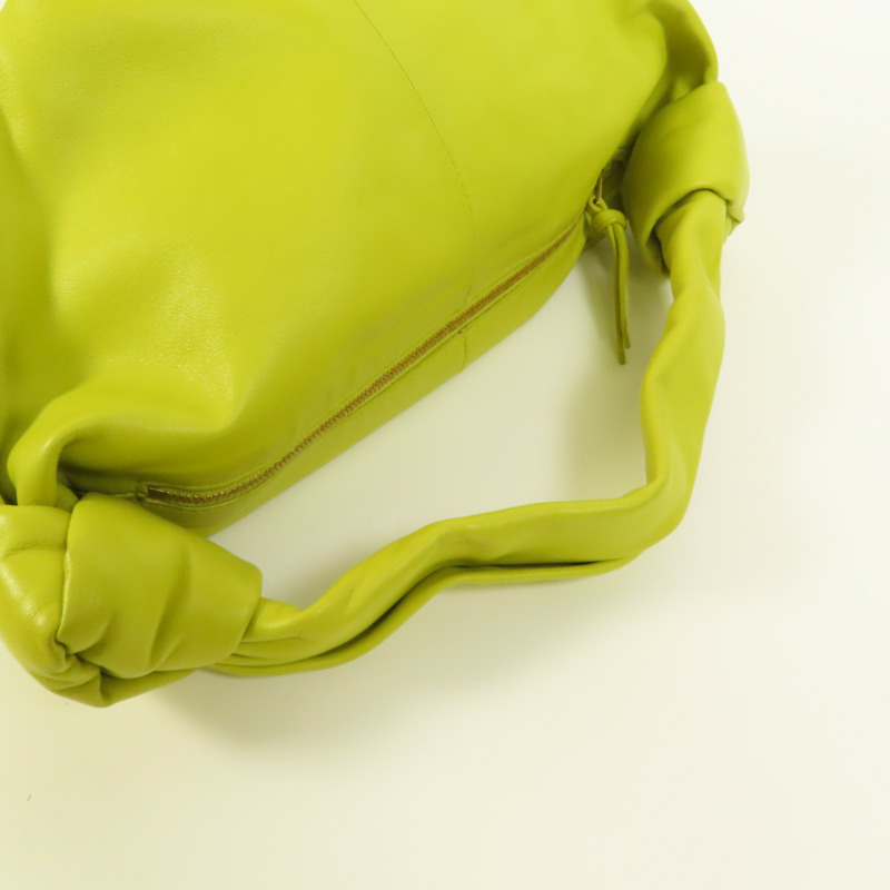 BOTTEGA VENETA 牛皮皮革Mini Double Knot金扣手挽袋-5