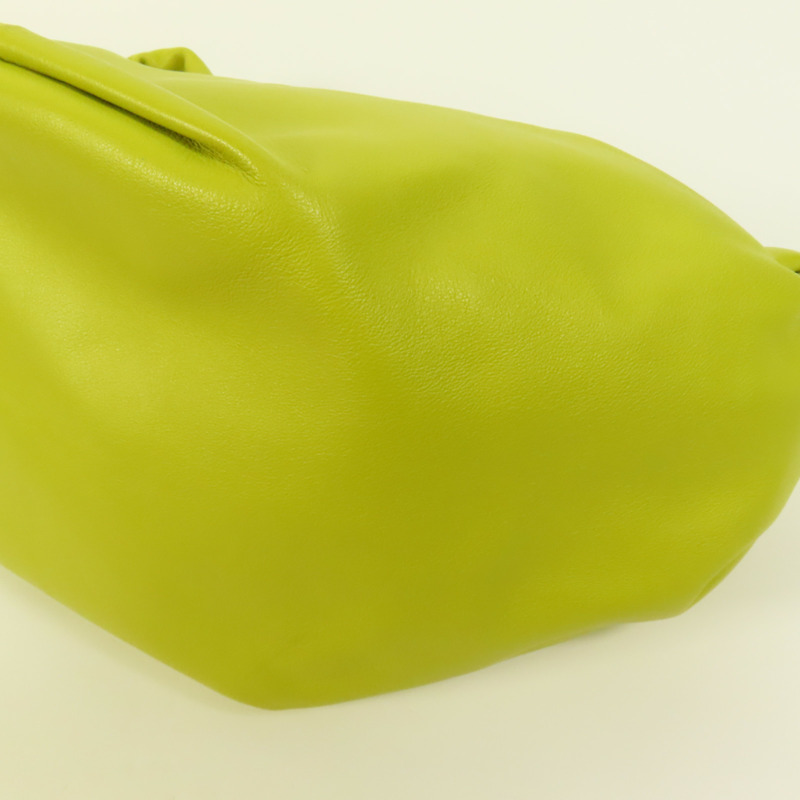 BOTTEGA VENETA 牛皮皮革Mini Double Knot金扣手挽袋-10