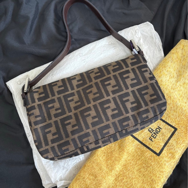 🤎fendi 老花小法棍手提包 單肩包-1