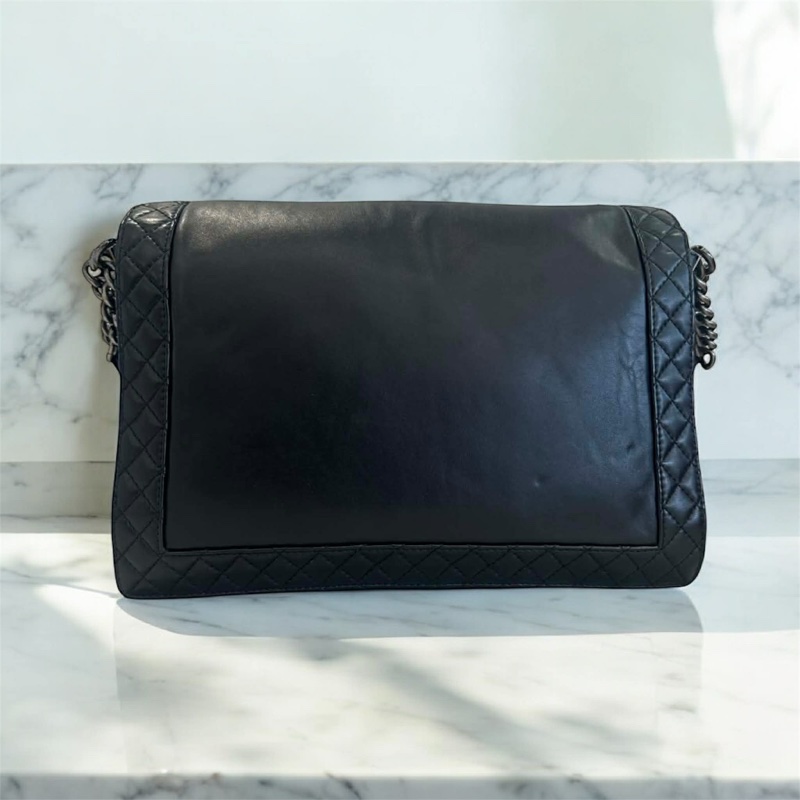 CHANEL限量款牛皮boy 35公分 黑色-2