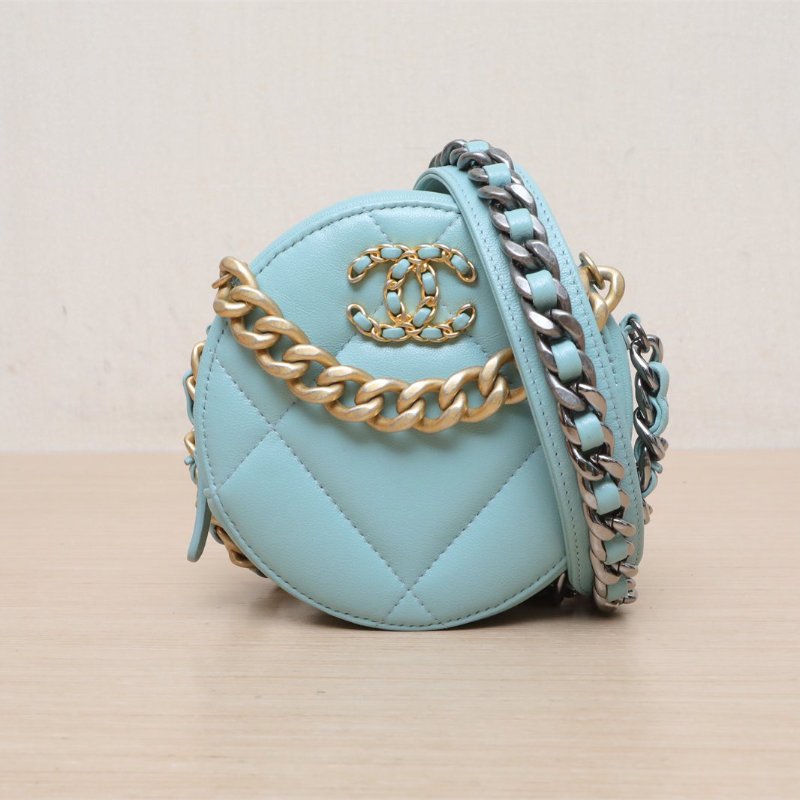 CHANEL 19BAG小圓餅包綠色羊皮29開金銀扣肩背包-1
