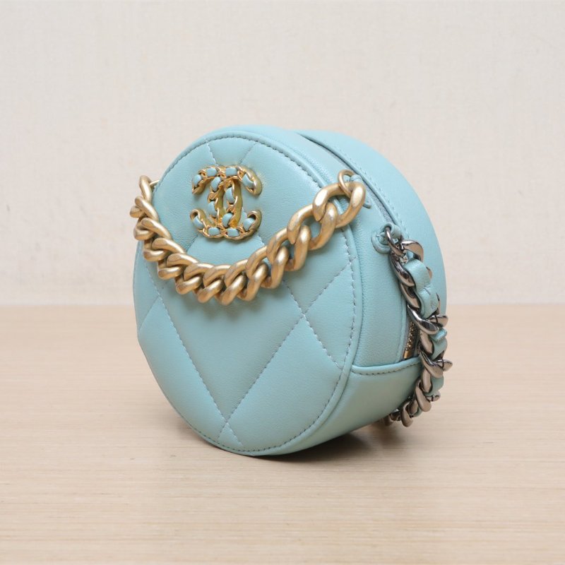 CHANEL 19BAG小圓餅包綠色羊皮29開金銀扣肩背包-3