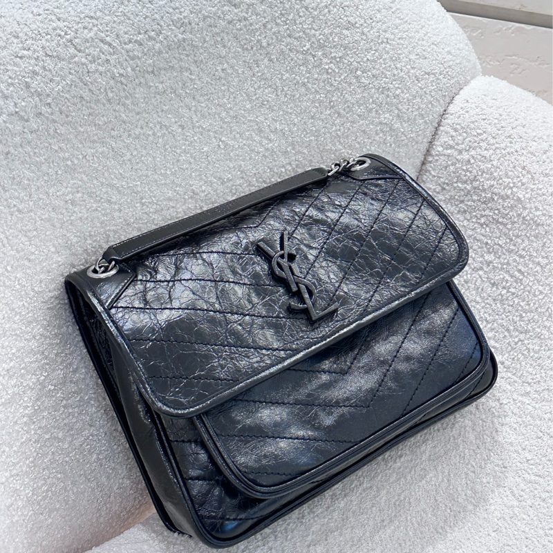 【全❤️🆕】SAINT LAURENT YSL Niki 黑鏈黑標Logo復古褶皺 流浪包斜挎單肩包 中號 黑色-0