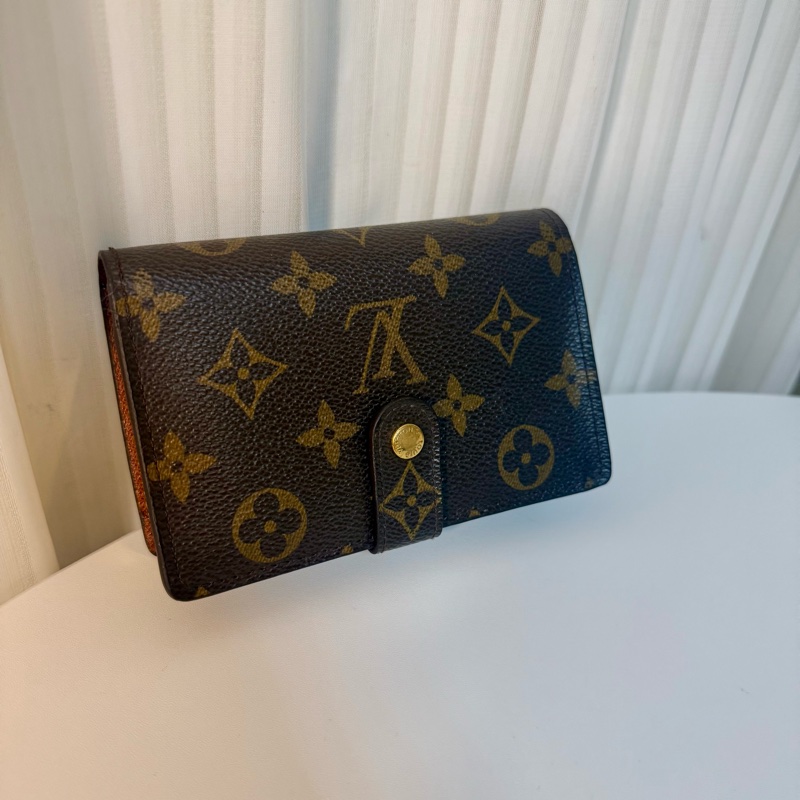 ✔️LV Louis Vuitton 路易威登 Monogram M61674 蝴蝶釦中夾-2