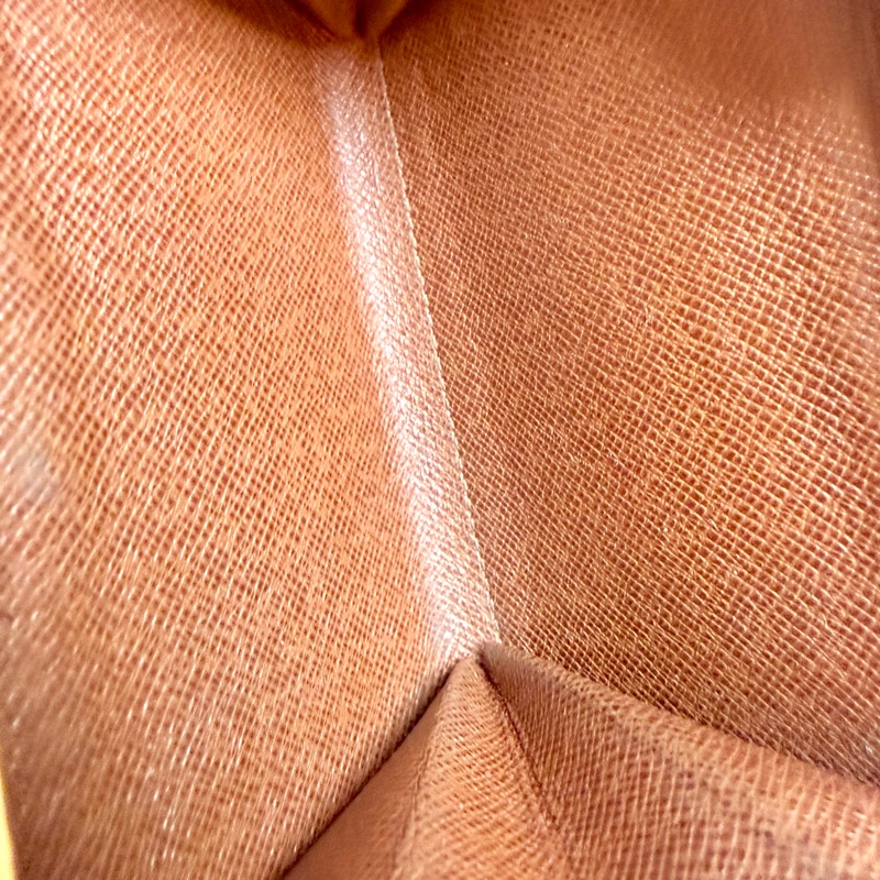 ✔️LV Louis Vuitton 路易威登 Monogram M61674 蝴蝶釦中夾-31