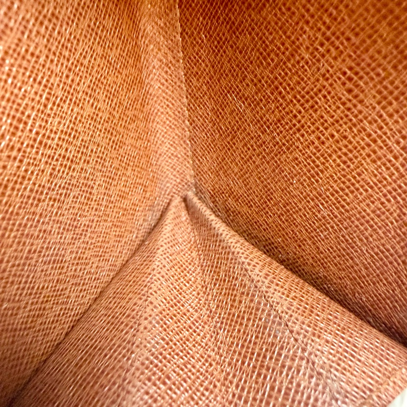 ✔️LV Louis Vuitton 路易威登 Monogram M61674 蝴蝶釦中夾-33