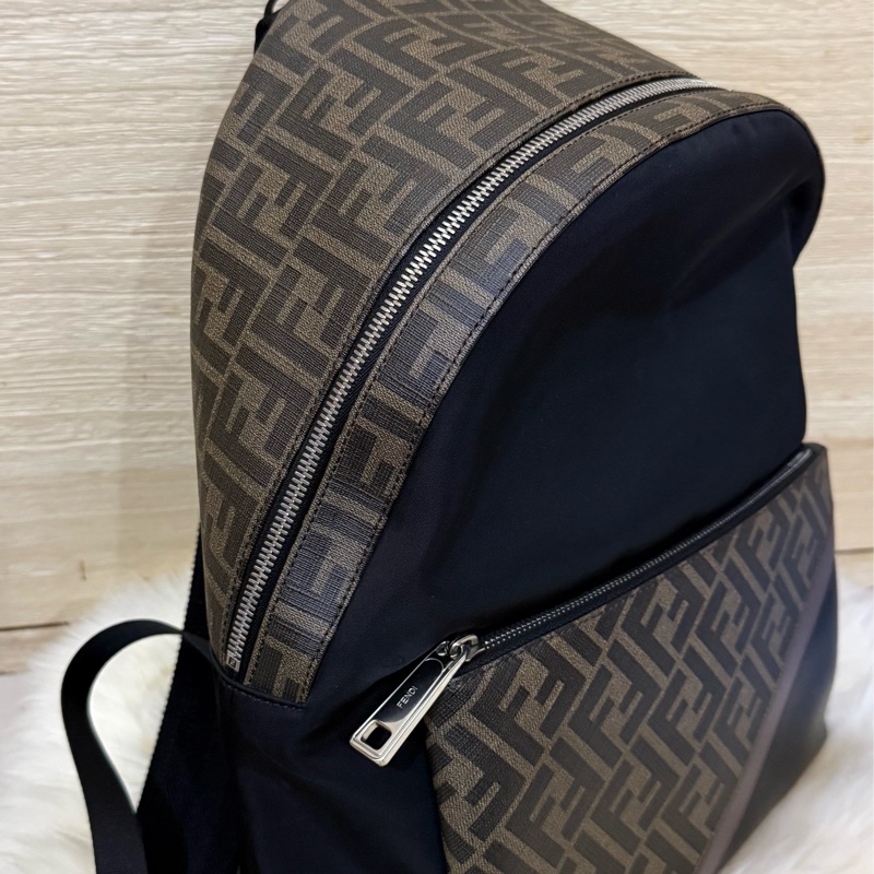 FENDI FF Logo 後背包|帥氣百搭 經典款-7