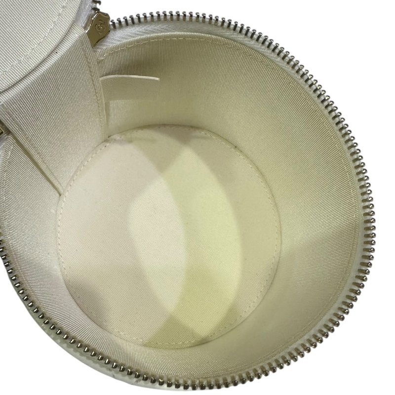 【美收精品】CHANEL白色圓筒肩背包 4-482-7
