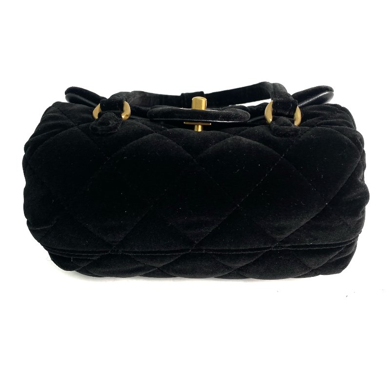 △ Chanel 香奈兒 Black Velvet Gold Tone Metal Mini Bowling Chain Shoulder Bag 黑色天鵝絨金色金屬鎖鏈肩背袋 - 257022604-1