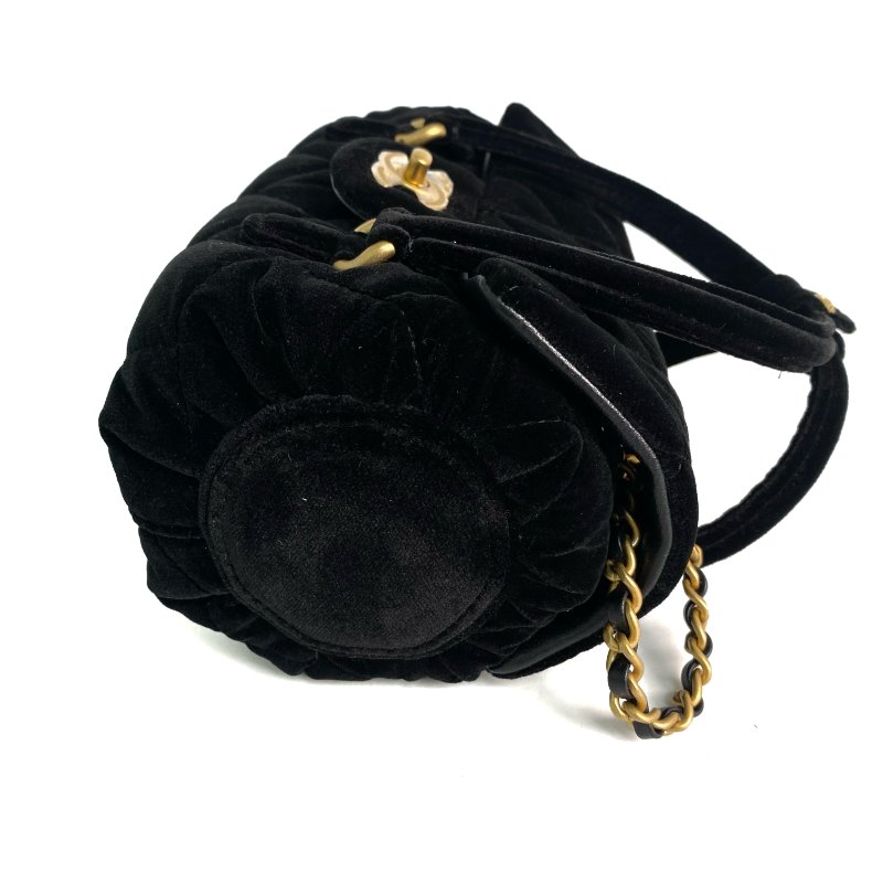 △ Chanel 香奈兒 Black Velvet Gold Tone Metal Mini Bowling Chain Shoulder Bag 黑色天鵝絨金色金屬鎖鏈肩背袋 - 257022604-2