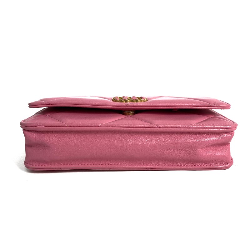 △ Chanel 香奈兒 19 Pink Lambskin Gold And Silver Tone Metal, Ruthenium-Finish Metal Wallet On Chain No.31 19粉紅色小羊皮金色銀色金屬鍍釕金屬鎖鏈銀包No.31 - 257022475-5