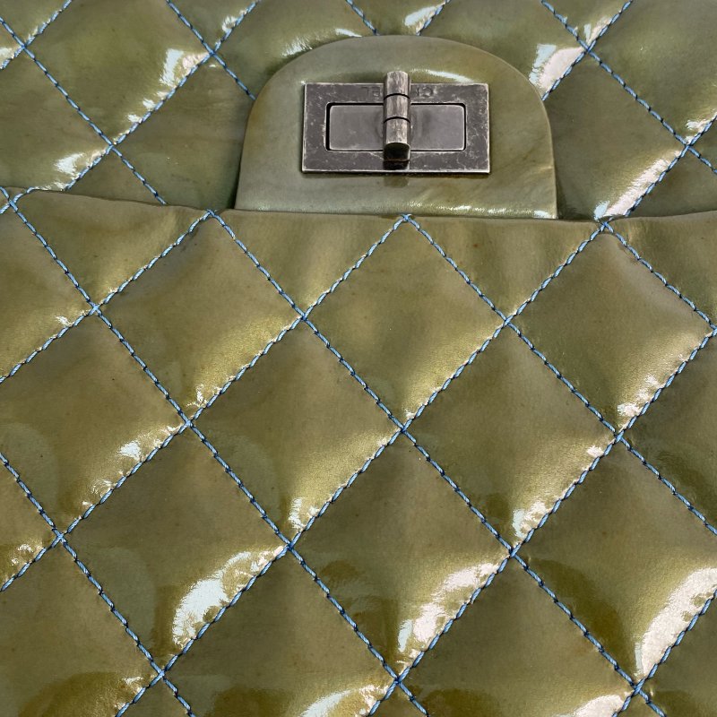 △ Chanel 香奈兒 2.55 Navy Enamel Silver Tone Metal Classic Double Flap Chain Shoulder Bag A37590 No.15 2.55深藍色漆皮銀色金屬鎖鏈肩背袋No.15 - 257022425-13