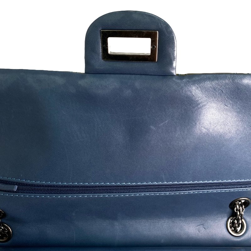 △ Chanel 香奈兒 2.55 Navy Enamel Silver Tone Metal Classic Double Flap Chain Shoulder Bag A37590 No.15 2.55深藍色漆皮銀色金屬鎖鏈肩背袋No.15 - 257022425-18