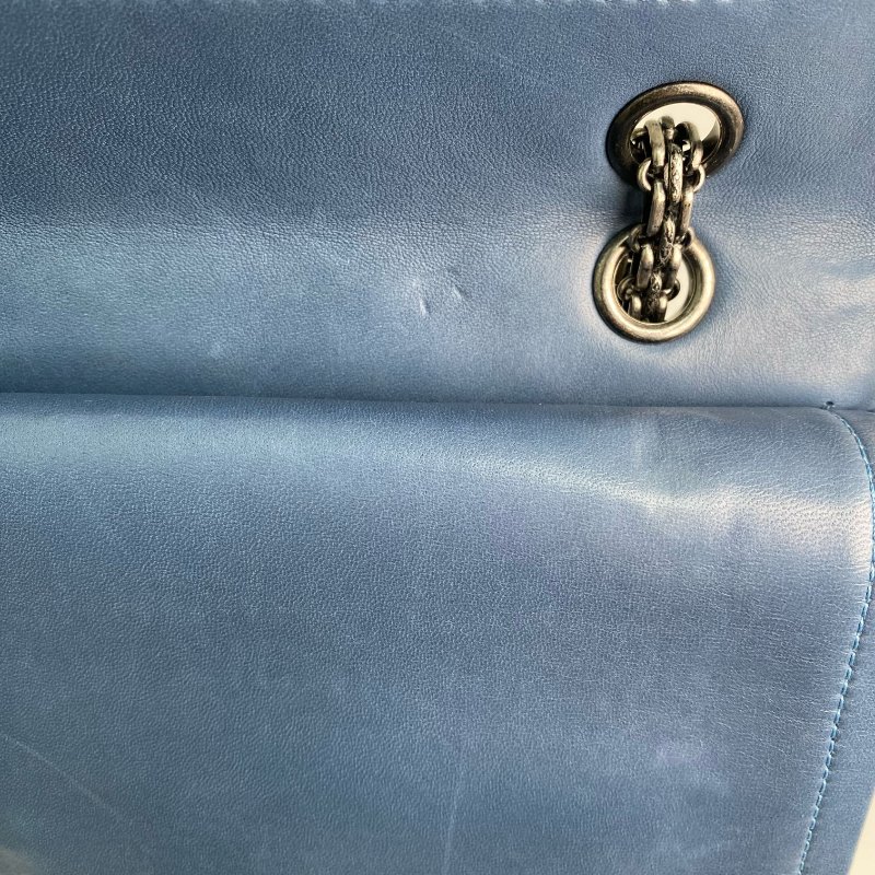 △ Chanel 香奈兒 2.55 Navy Enamel Silver Tone Metal Classic Double Flap Chain Shoulder Bag A37590 No.15 2.55深藍色漆皮銀色金屬鎖鏈肩背袋No.15 - 257022425-20