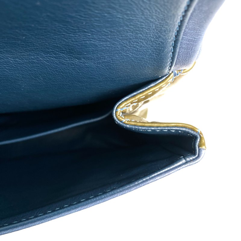 △ Chanel 香奈兒 2.55 Navy Enamel Silver Tone Metal Classic Double Flap Chain Shoulder Bag A37590 No.15 2.55深藍色漆皮銀色金屬鎖鏈肩背袋No.15 - 257022425-26