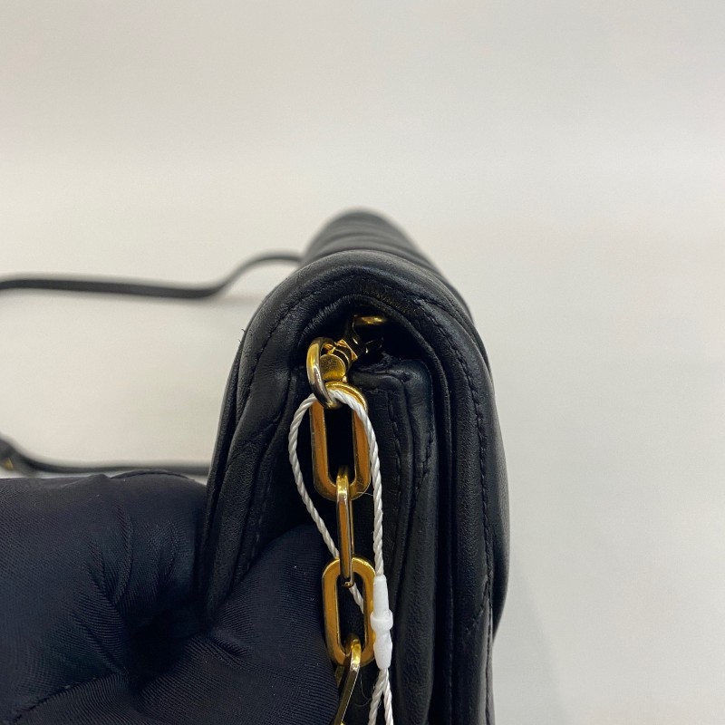 MiuMiu/繆繆黑金羊皮皺褶鏈條woc單肩斜挎包-12