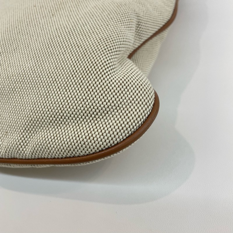 MiuMiu/繆繆米色拼焦糖色編織手提托特包芯片款-18