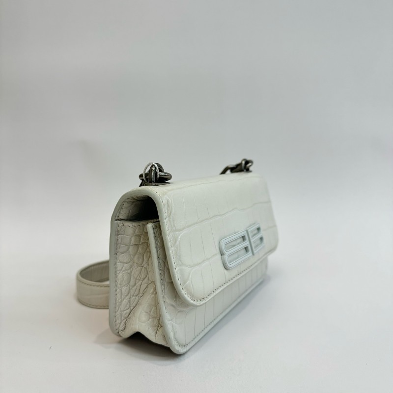 Balenciaga/巴黎世家Gossip白色雙B鱷魚壓紋小牛皮相機包斜挎單肩包-2