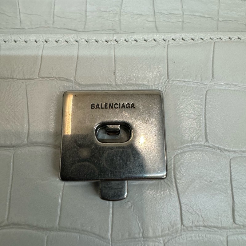 Balenciaga/巴黎世家Gossip白色雙B鱷魚壓紋小牛皮相機包斜挎單肩包-14