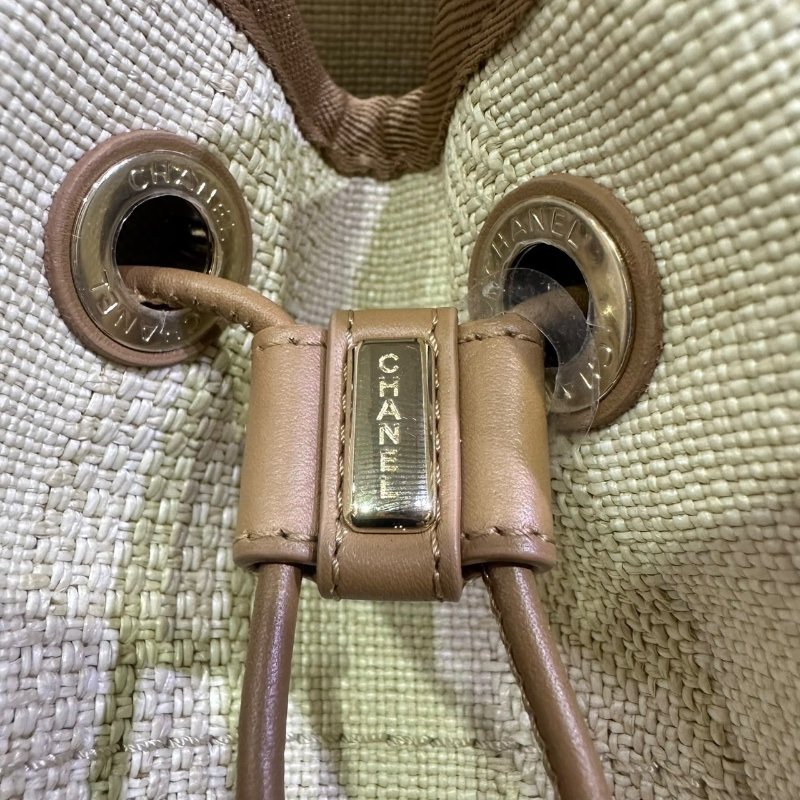 【美收精品】CHANEL茶白色帆布肩背包 4-494-5
