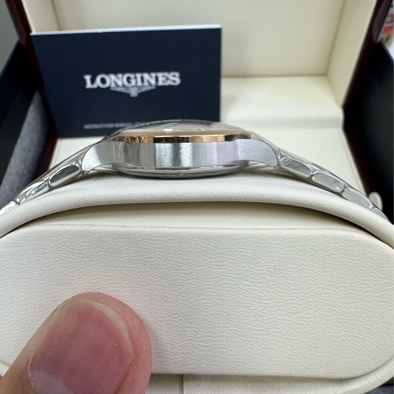 韓系小姊姊，復古風格 瑞士機械錶 Longines 浪琴 18K金-9