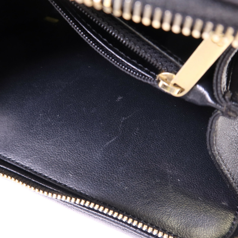 CHANEL 牛皮皮革Vanity Case Bag金扣手挽肩背兩用袋-15