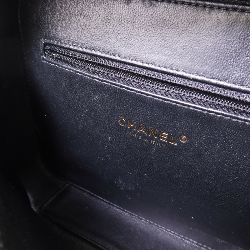 CHANEL 牛皮皮革Vanity Case Bag金扣手挽肩背兩用袋-17