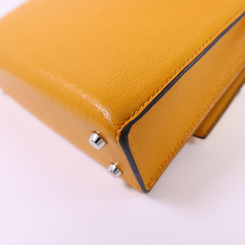 HERMES Chevre皮革Verrou Mini銀扣鏈帶肩背袋Jaune Ambre-12