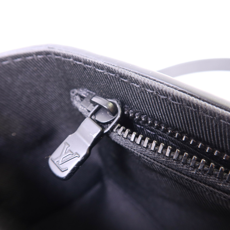 LOUIS VUITTON Monogram Taurillon Steamer Wearable Wallet肩背袋-7