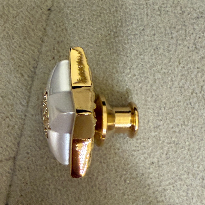 Chanel星星金邊胸針 全新台灣專櫃入 聖誕包裝-3