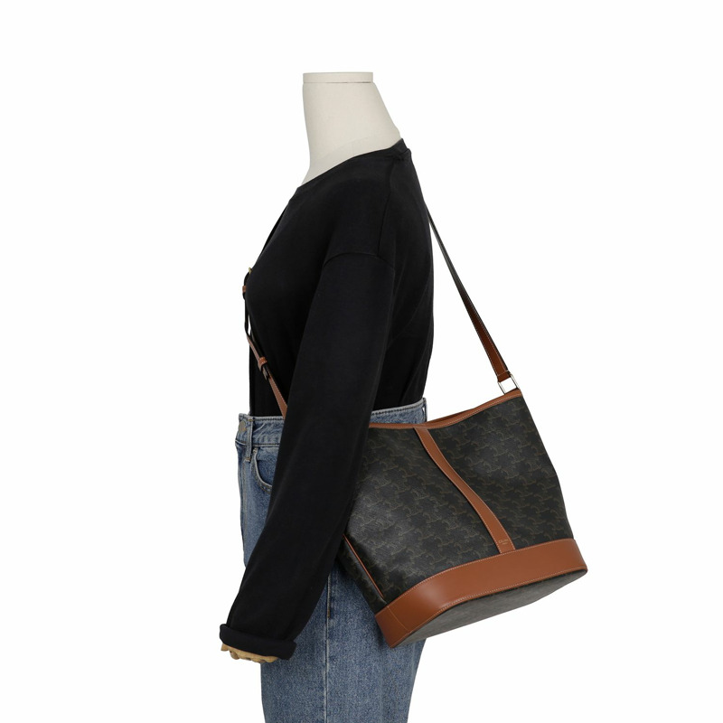 CELINE Triope 中型水桶肩背包 191132CAS-12